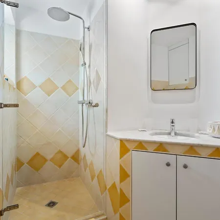 Portail Neuf * Saint Tropez