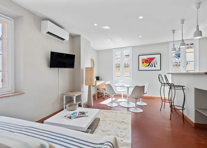 Apartment Portail Neuf *