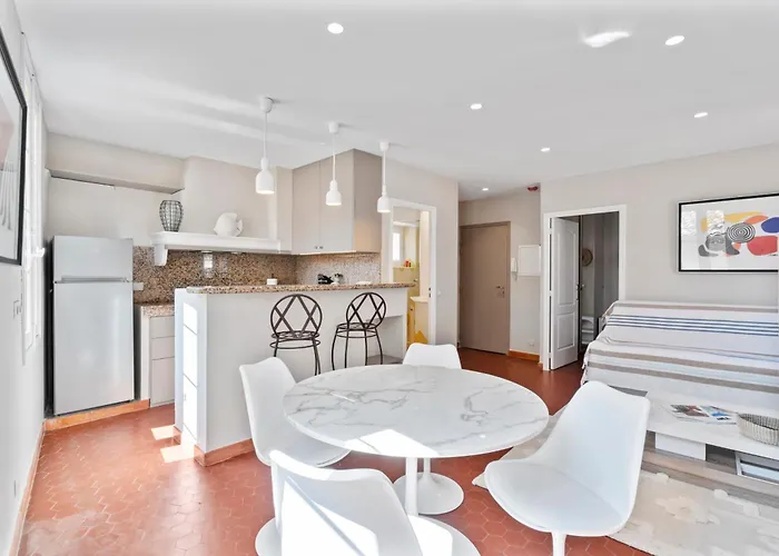 Apartment Portail Neuf